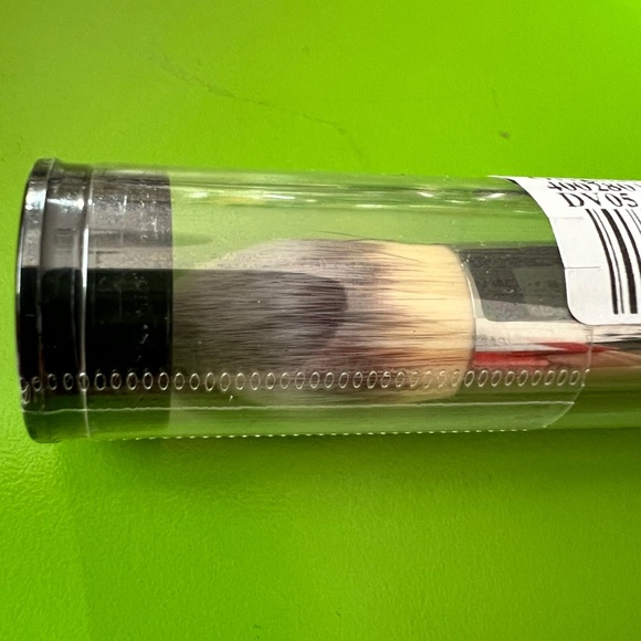 It Cosmetics heavenly lux pointed precision brush no 11 NEW complexion tool NIB - Picture 2 of 5